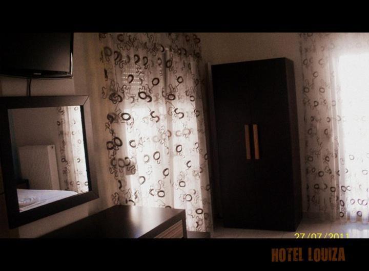 Hotel Louiza Paralia Katerinis Exterior photo