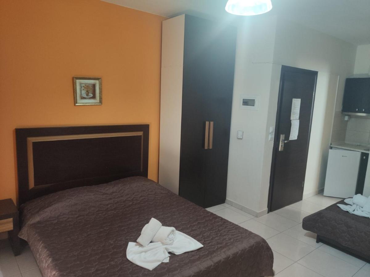 Hotel Louiza Paralia Katerinis Exterior photo